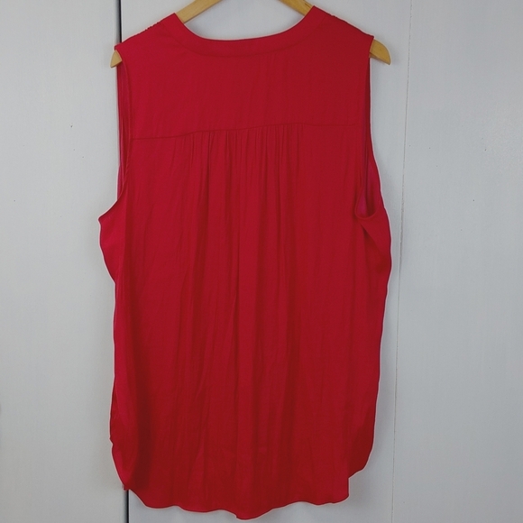 Vince Camuto Red Sleeveless Relaxed Blouse Satin Office Career Sz.2 X - Picture 3 of 5